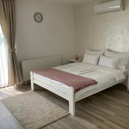 Apartman Fruska Gora Ürög